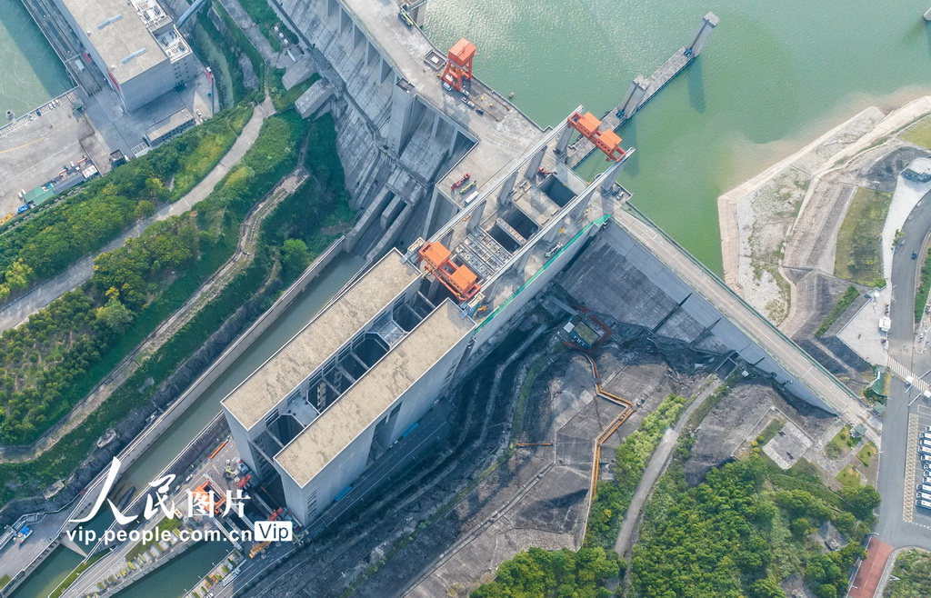 2024年8月25日在湖北宜昌拍摄的正在进行检修的三峡升船机。