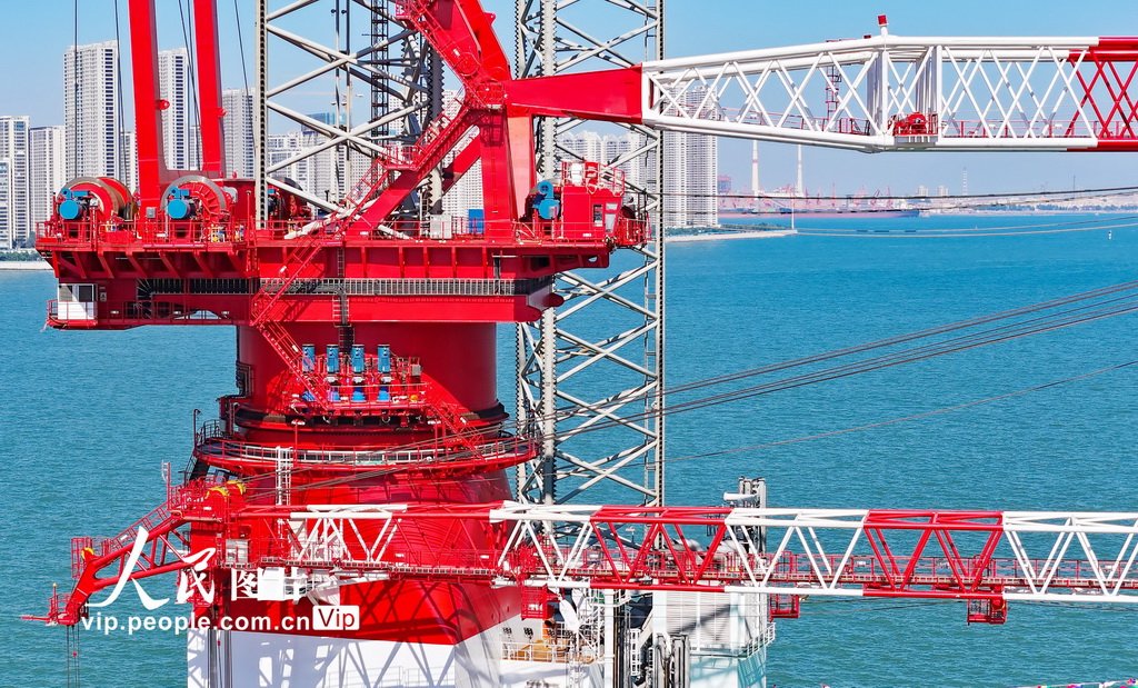 山东青岛： “第四代+”海上风电施工平台交付【3】