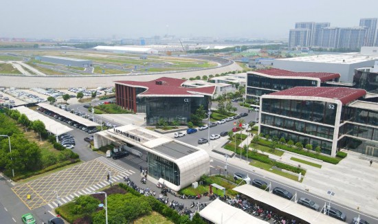 大众汽车(安徽)有限公司外景(无人机照片,2024年6月7日摄)。 新华社记者郭晨摄