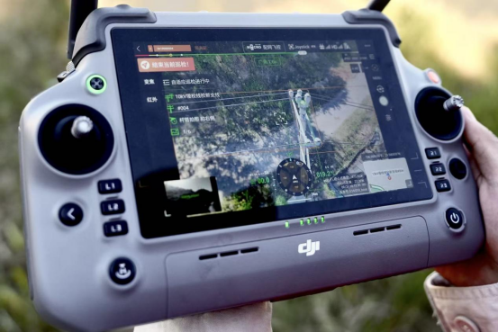 重庆电网首次实现轻量化无人机配网自适应巡检