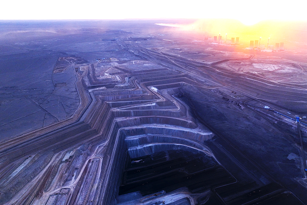 准东露天煤矿 张凯摄