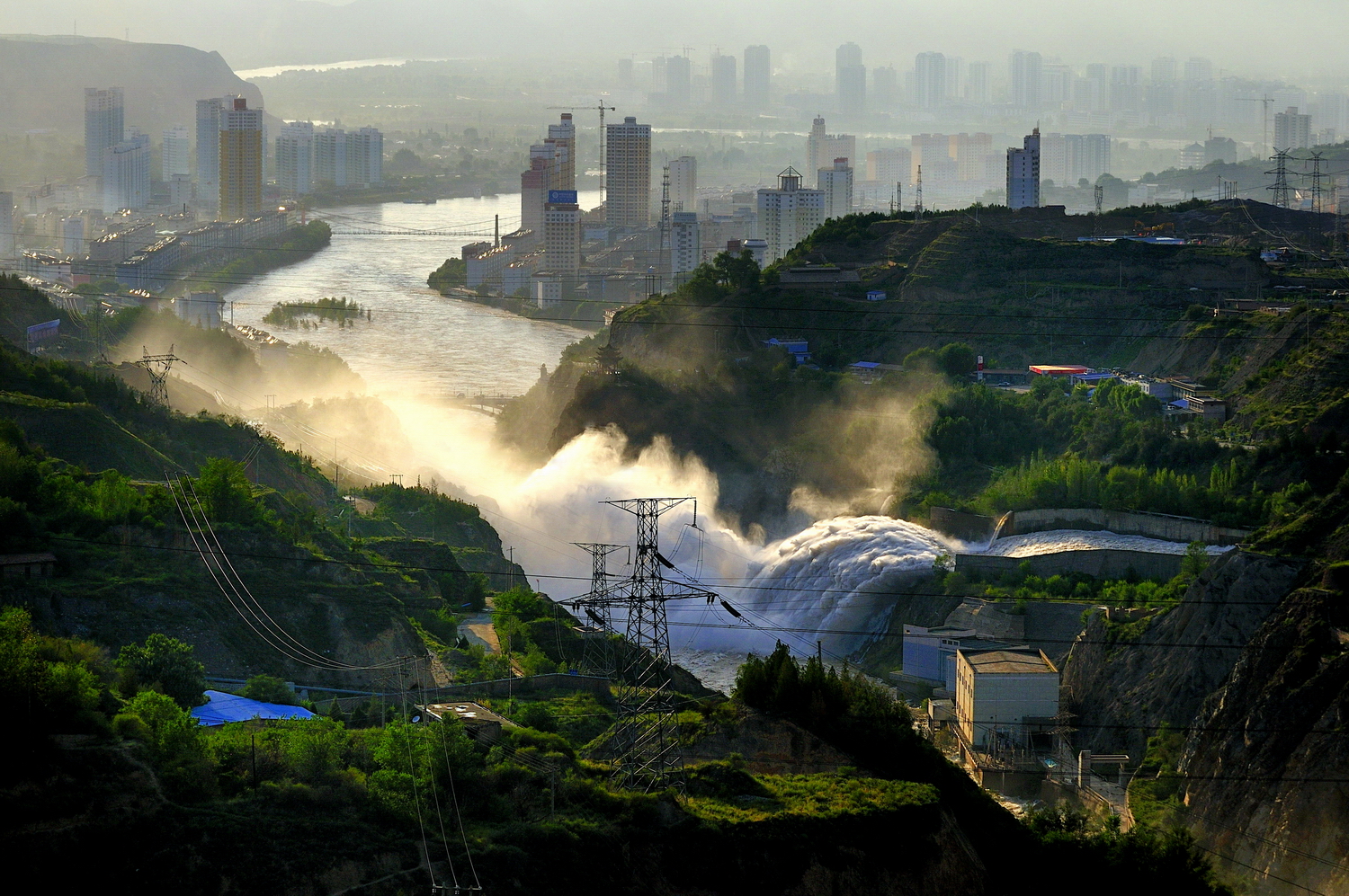 碧水青山映初心——国网甘肃刘家峡水电厂践行“两山”理念二十年纪实 (2).JPG