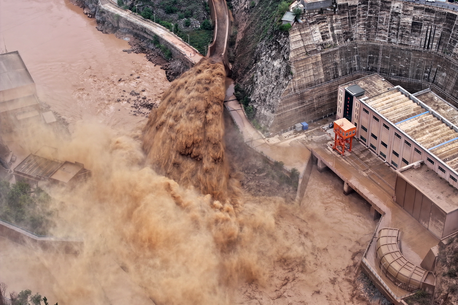 碧水青山映初心——国网甘肃刘家峡水电厂践行“两山”理念二十年纪实 (3).JPG