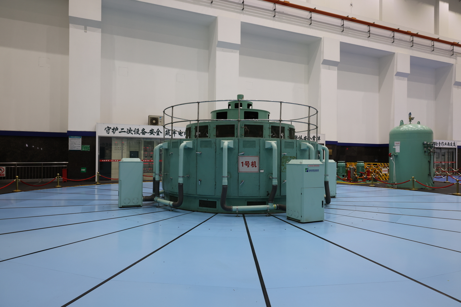 刘家峡水电厂:1号机组启动保护性拆解 工业遗<span class= 刘家峡水电厂:1号机组启动保护性拆解 工业遗<span class=