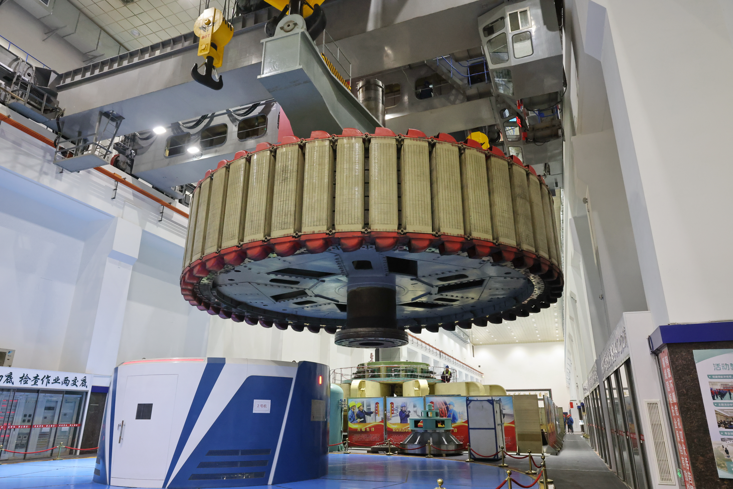 刘家峡水电厂：1号机组整机改造进入分解关键阶段 (1).JPG